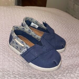 3 for $20 ✨ Toms Toddler Boat Shoes